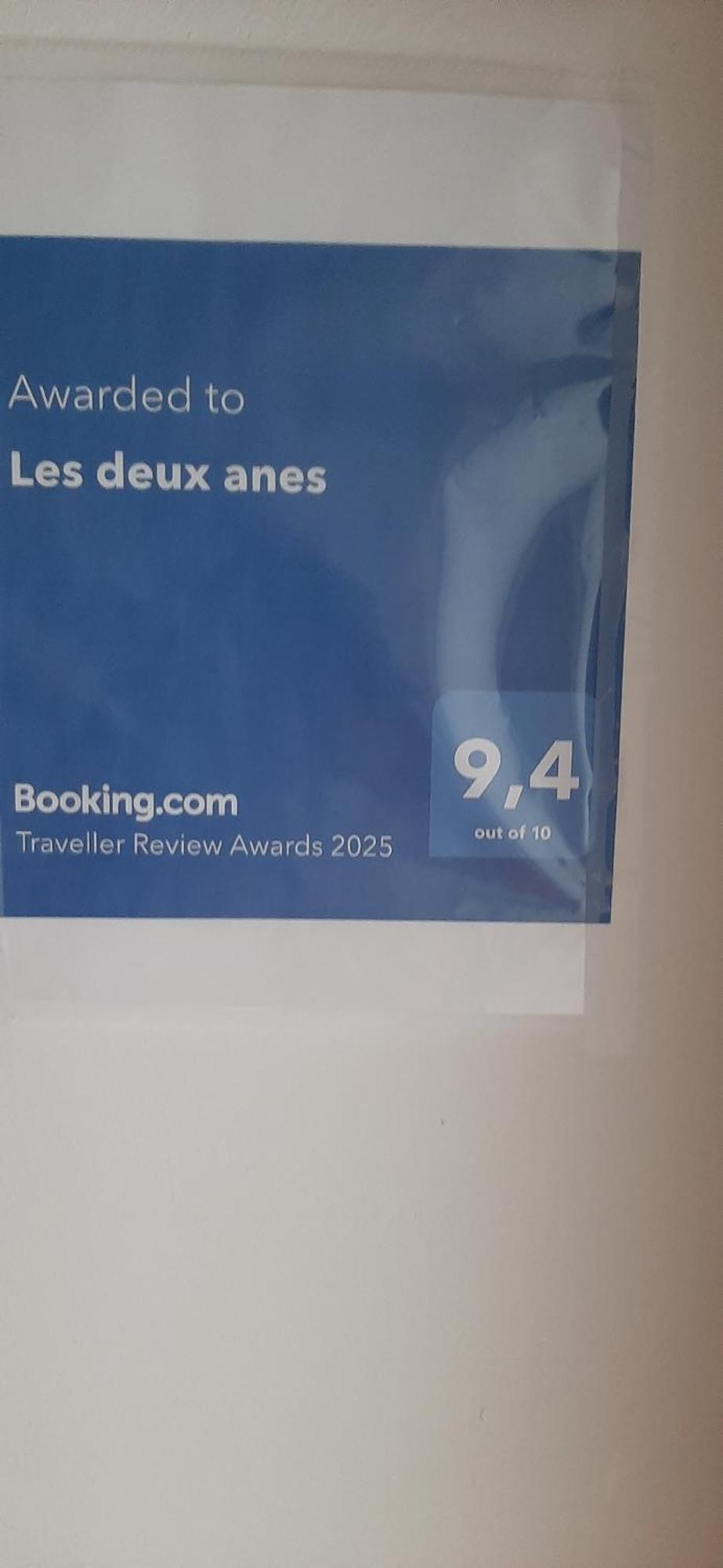 Les Deux Anes Bed & Breakfast Veuves Bagian luar foto